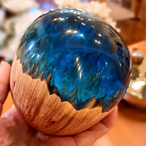 Click to view detail for SH236 Mable & Clear Blue Orb $225